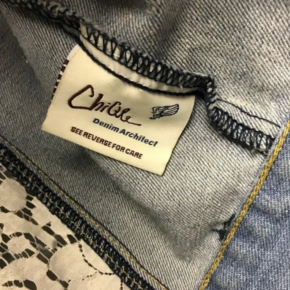 🎉Lace back Cropped Denim Vest🎉 - Picture 3 of 4